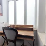 Modern Duplex With Large Terrace In Cihangir Апартаменты Стамбул