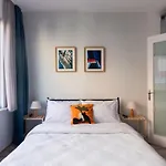 Modern Duplex With Large Terrace In Cihangir Апартаменты Стамбул