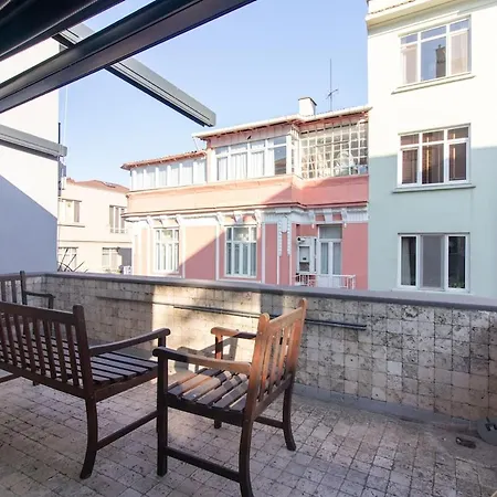 Modern Duplex With Large Terrace In Cihangir * Istanbulská provincie