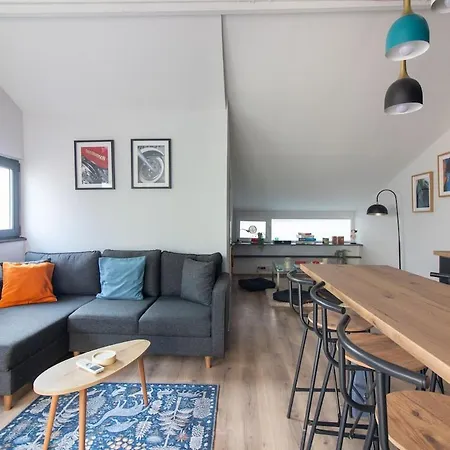 Апартаменты Modern Duplex With Large Terrace In Cihangir