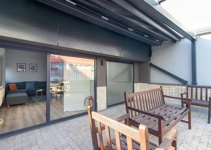 Modern Duplex With Large Terrace In Cihangir * Istanbulská provincie