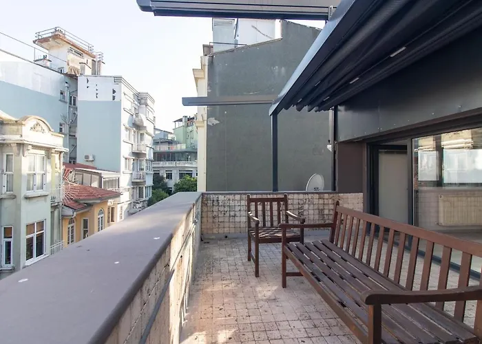 Apartmán Modern Duplex With Large Terrace In Cihangir *